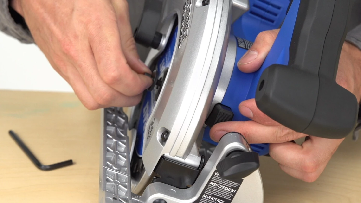 Kobalt Circular Saws 24-Volt Max 6-1/2-in Brushless Cordless Circular Saw Circular Saw 10 Kobalt Circular Saws 24-Volt Max 6-1/2-in Brushless Cordless Circular Saw Circular Saw - Image 10