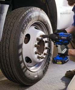 Kobalt Impact Wrenches 24-Volt XTR Variable Speed Brushless 1/2-in Drive Cordless Impact Wrench (1-Battery Included) 22 Kobalt Impact Wrenches 24-Volt XTR Variable Speed Brushless 1/2-in Drive Cordless Impact Wrench (1-Battery Included) -Kobalt Best Sale 15485283 scaled