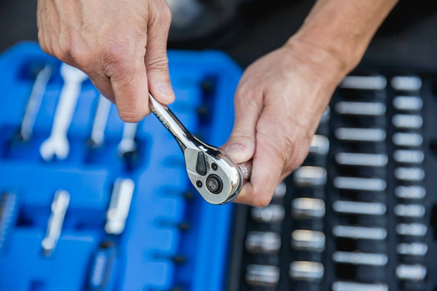 Kobalt Mechanics Tool Sets 138-Piece Standard (SAE) and Metric Combination Polished Chrome Mechanics Tool Set (1/4-in; 3/8-in) 7 Kobalt Mechanics Tool Sets 138-Piece Standard (SAE) and Metric Combination Polished Chrome Mechanics Tool Set (1/4-in; 3/8-in) - Image 7