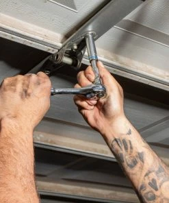 Kobalt Mechanics Tool Sets 154-Piece Standard (SAE) and Metric Combination Polished Chrome Mechanics Tool Set (1/4-in; 3/8-in) -Kobalt Best Sale 42394179 scaled