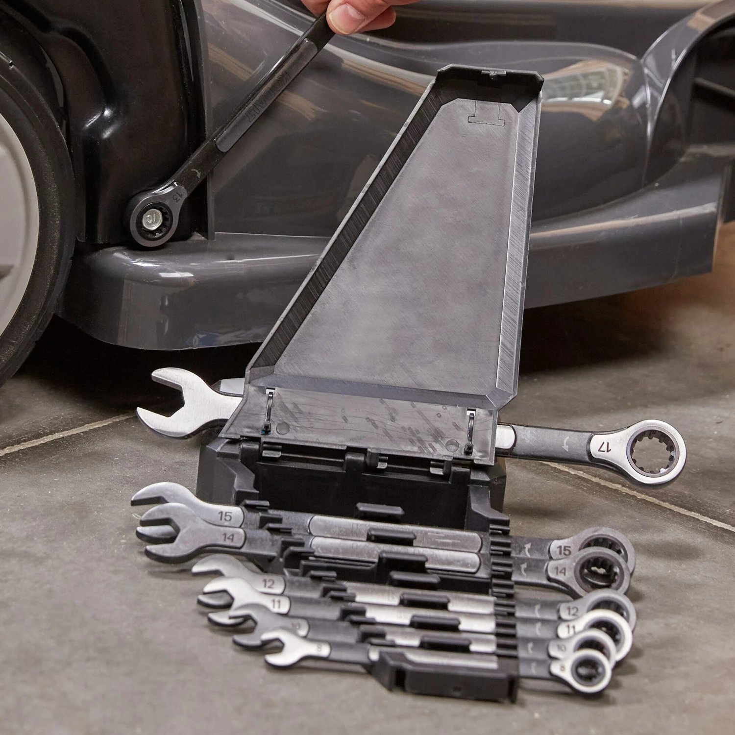 Kobalt Ratchet Wrenches & Sets Universal 8-Piece Set Spline Metric Ratchet Wrench Set 4 Kobalt Ratchet Wrenches & Sets Universal 8-Piece Set Spline Metric Ratchet Wrench Set - Image 4