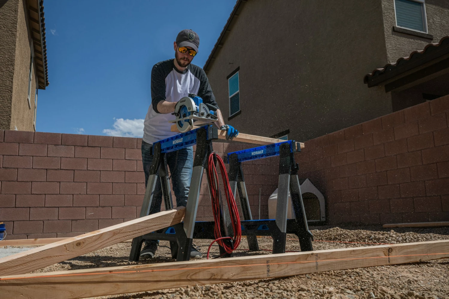 Kobalt Saw Horses 30.63-in W x 33.5-in H Adjustable Pp and Steel Construction Saw Horse (1000-lb Capacity) 10 Kobalt Saw Horses 30.63-in W x 33.5-in H Adjustable Pp and Steel Construction Saw Horse (1000-lb Capacity) - Image 10